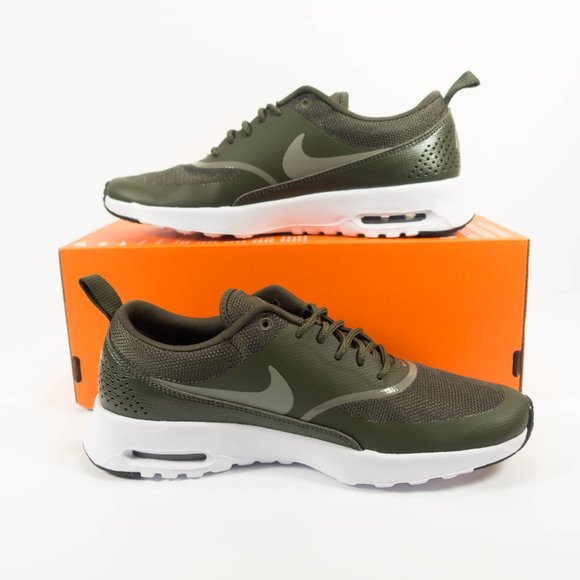 NEW Nike Air Max Thea Sneakers - Picture 2 of 6
